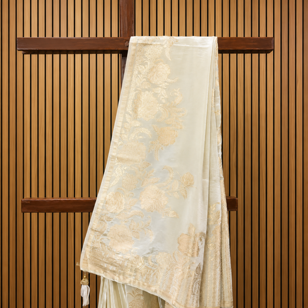 Vanilla Cream Silk Saree with Floral Bangalore Weave Pallu