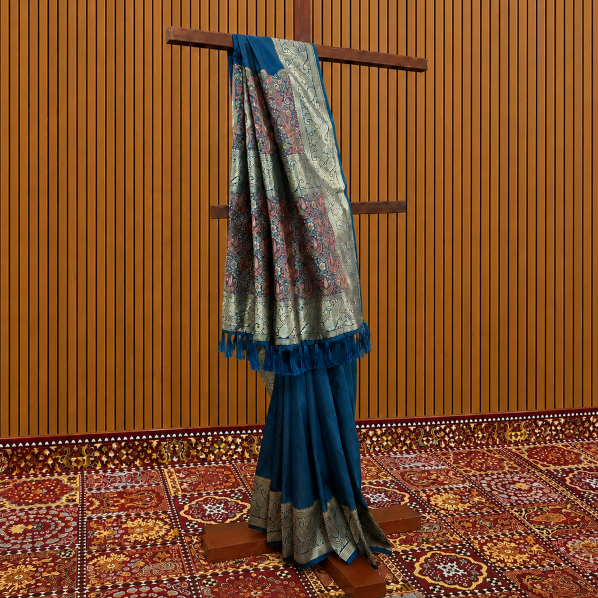 Midnight Elegance: Royal Navy Blue Silk Saree with Figurative Art Pallu